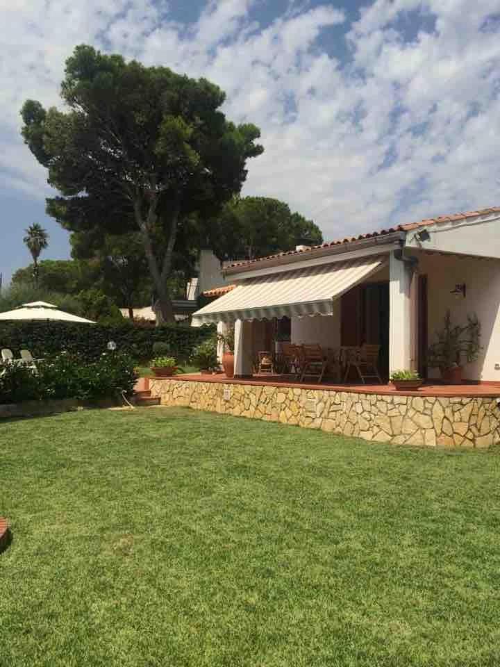 Le Tre Palme Villa Fontane Bianche Buitenkant foto