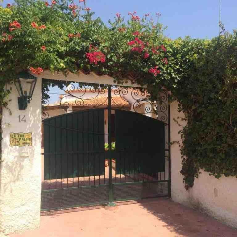 Le Tre Palme Villa Fontane Bianche Buitenkant foto