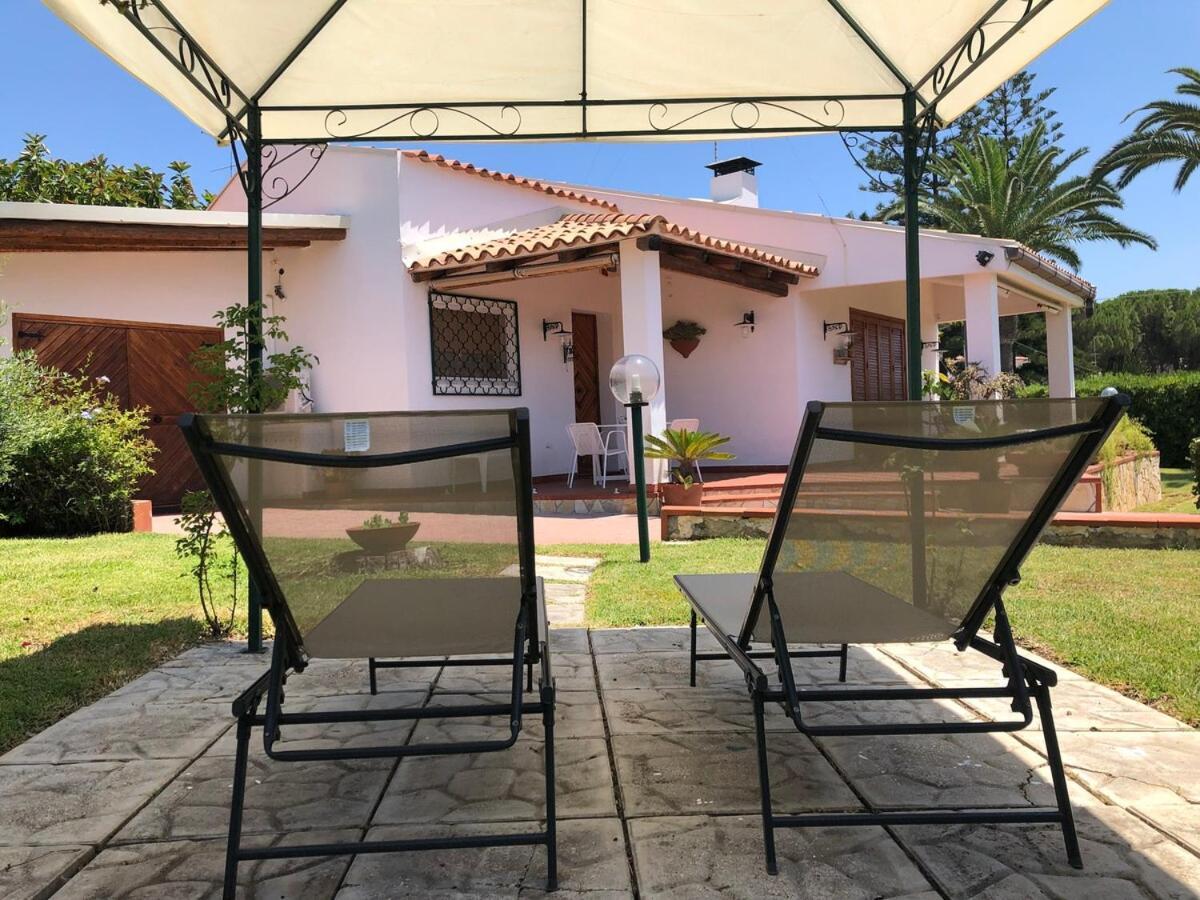 Le Tre Palme Villa Fontane Bianche Buitenkant foto